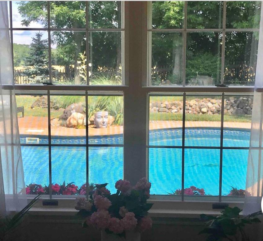Pittsford Garden Retreat Apartment Bagian luar foto